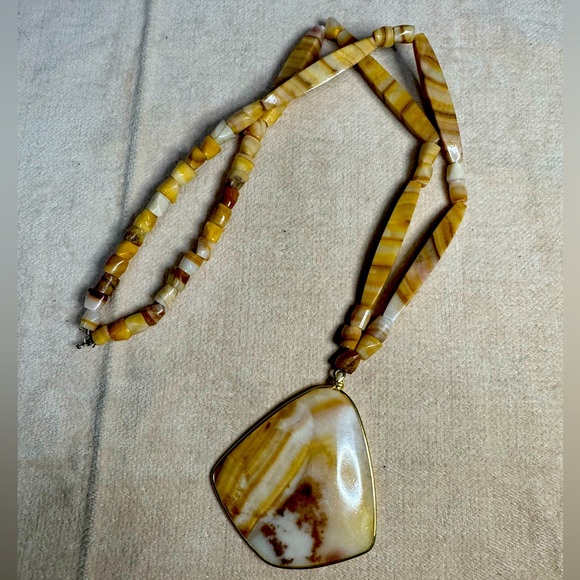 Mexican Onyx Pendant Beaded Necklace - Picture 1 of 10